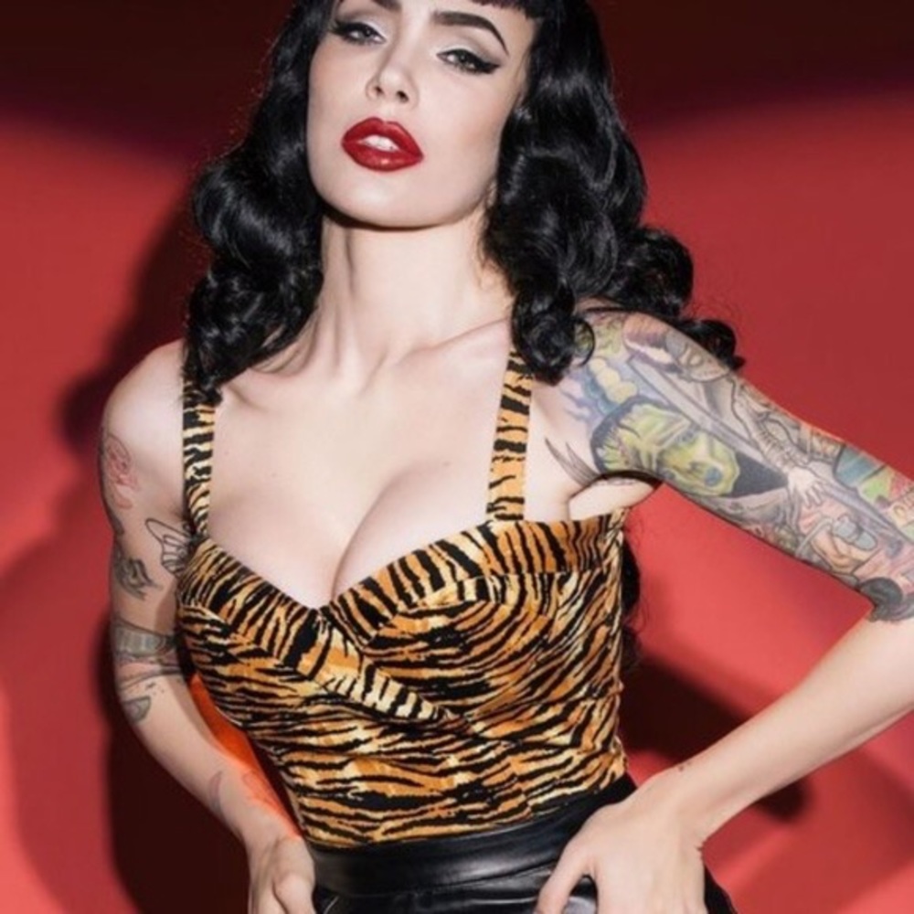 Tiger Deadly Dames Vamp top